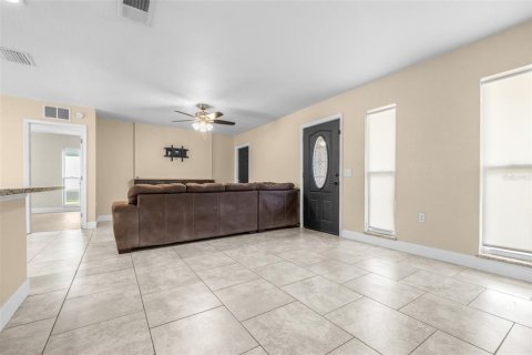 House in Seminole, Florida 3 bedrooms, 128.48 sq.m. № 1803614 - photo 6