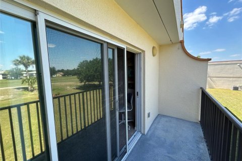 Condo in Punta Gorda, Florida, 2 bedrooms  № 1147985 - photo 10