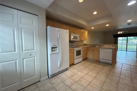 Condo in Punta Gorda, Florida, 2 bedrooms  № 1147985 - photo 7
