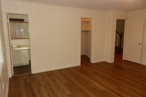 Casa en venta en Homestead, Florida, 5 dormitorios, 315.03 m2 № 2247409 - foto 27