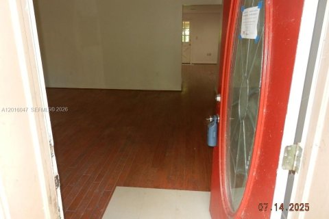 Casa en venta en Homestead, Florida, 5 dormitorios, 315.03 m2 № 2247409 - foto 4