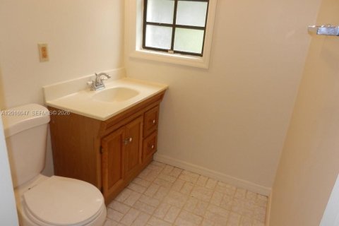 Casa en venta en Homestead, Florida, 5 dormitorios, 315.03 m2 № 2247409 - foto 23