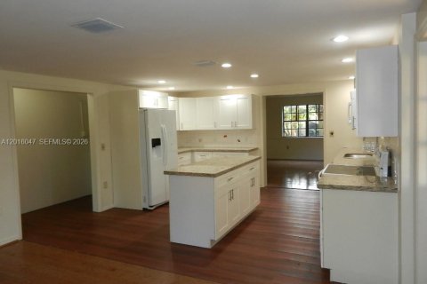 Casa en venta en Homestead, Florida, 5 dormitorios, 315.03 m2 № 2247409 - foto 12