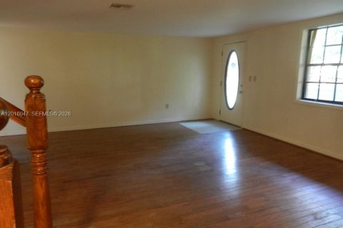 Casa en venta en Homestead, Florida, 5 dormitorios, 315.03 m2 № 2247409 - foto 6