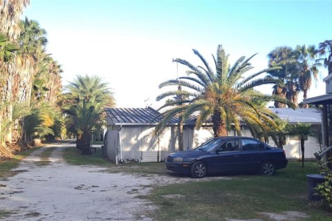 Commercial property in Okeechobee, Florida № 2248478 - photo 16