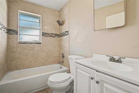 Villa ou maison à vendre à Daytona Beach, Floride: 3 chambres, 92.53 m2 № 2399376 - photo 19