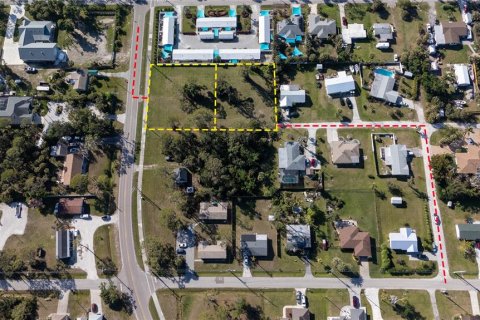 Terreno en venta en Englewood, Florida № 1536471 - foto 3