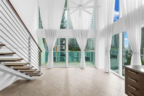 Condo in Miami, Florida, 2 bedrooms  № 1956322 - photo 13
