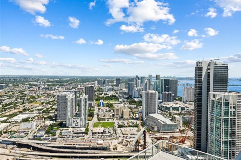 Condo in Miami, Florida, 4 bedrooms  № 2040989 - photo 3