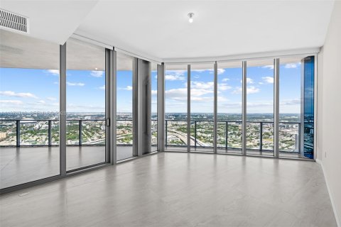 Condo in Miami, Florida, 4 bedrooms  № 2040989 - photo 20