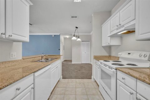 Condo in Winter Garden, Florida, 2 bedrooms  № 2100599 - photo 16