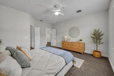 Condo in Winter Garden, Florida, 2 bedrooms  № 2100599 - photo 22
