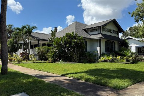 Casa en venta en Saint Petersburg, Florida, 4 dormitorios, 268.12 m2 № 1912003 - foto 5
