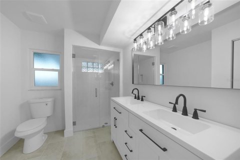 House in Englewood, Florida 2 bedrooms, 168.71 sq.m. № 1894089 - photo 24