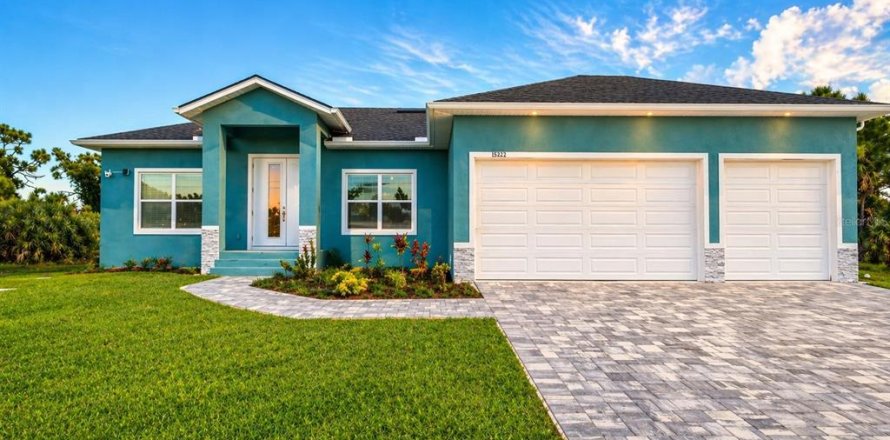 House in Port Charlotte, Florida 3 bedrooms, 155.89 sq.m. № 2166042