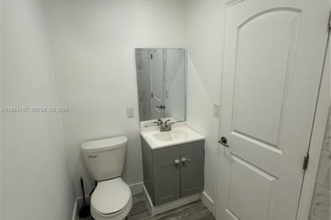 Купить виллу или дом в Майами, Флорида 3 спальни, № 2025971 - фото 23