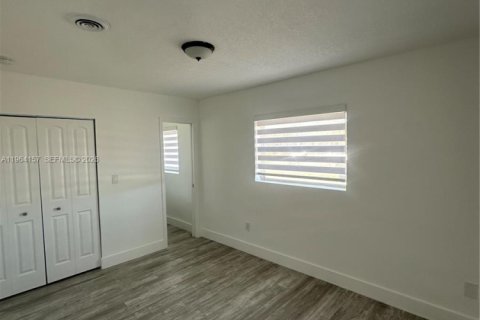 Купить виллу или дом в Майами, Флорида 3 спальни, № 2025971 - фото 16