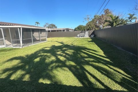 Купить виллу или дом в Майами, Флорида 3 спальни, № 2025971 - фото 26