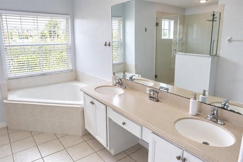 Villa ou maison à louer à Kissimmee, Floride: 3 chambres, 218.41 m2 № 2349706 - photo 22