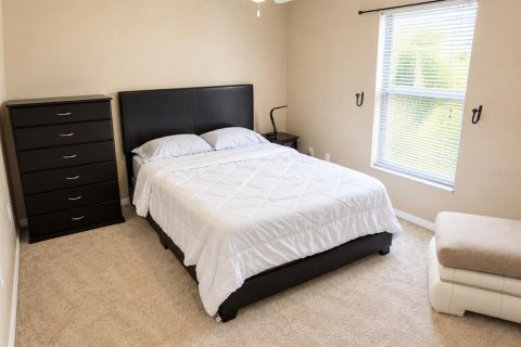 Villa ou maison à louer à Kissimmee, Floride: 3 chambres, 218.41 m2 № 2349706 - photo 16