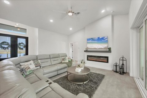 Casa en venta en Port Charlotte, Florida, 3 dormitorios, 173.17 m2 № 1780653 - foto 14