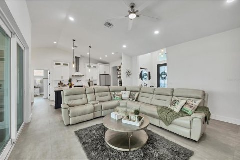 Casa en venta en Port Charlotte, Florida, 3 dormitorios, 173.17 m2 № 1780653 - foto 15