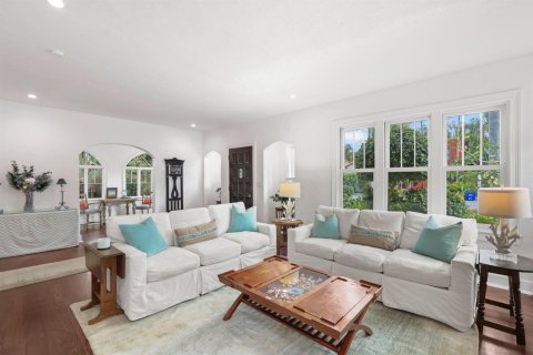 Villa ou maison à vendre à West Palm Beach, Floride: 5 chambres, 347.92 m2 № 2260482 - photo 13