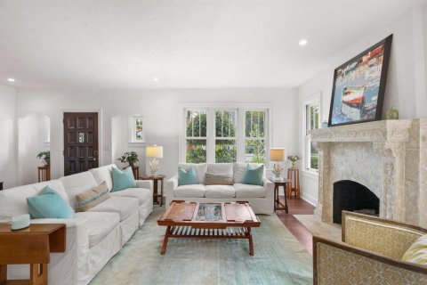 Villa ou maison à vendre à West Palm Beach, Floride: 5 chambres, 347.92 m2 № 2260482 - photo 12