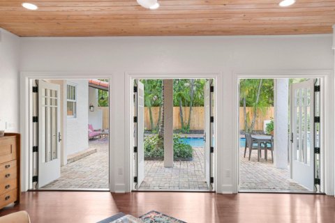 Villa ou maison à vendre à West Palm Beach, Floride: 5 chambres, 347.92 m2 № 2260482 - photo 25