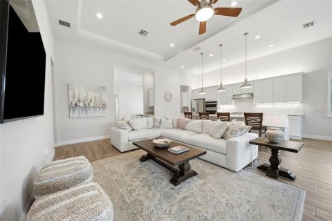 Casa en venta en Orlando, Florida, 3 dormitorios, 214.7 m2 № 2383595 - foto 8