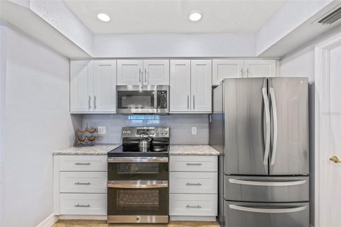 Condominio en venta en New Smyrna Beach, Florida, 2 dormitorios, 129.04 m2 № 1722589 - foto 6
