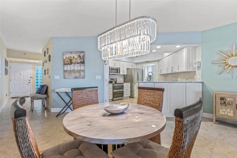 Condominio en venta en New Smyrna Beach, Florida, 2 dormitorios, 129.04 m2 № 1722589 - foto 10