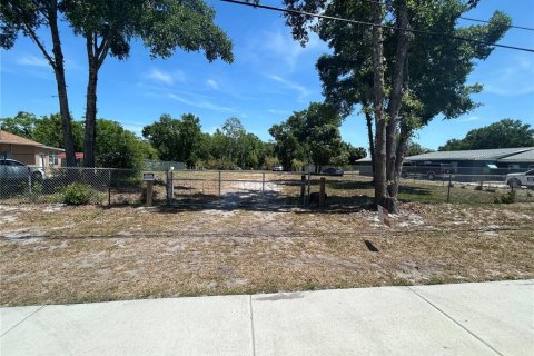 Terreno en venta en Orlando, Florida № 1651529 - foto 1