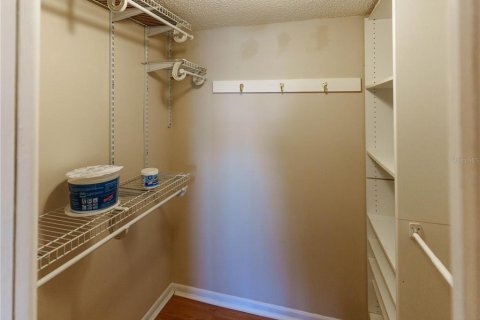 Condo in Port Richey, Florida, 2 bedrooms  № 2388926 - photo 16