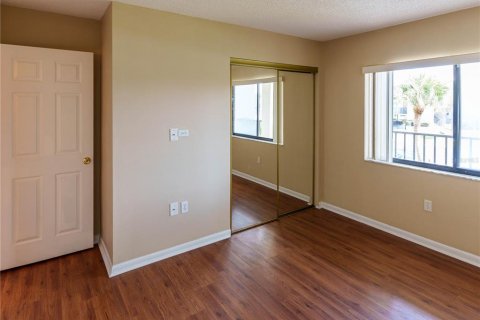 Condo in Port Richey, Florida, 2 bedrooms  № 2388926 - photo 20
