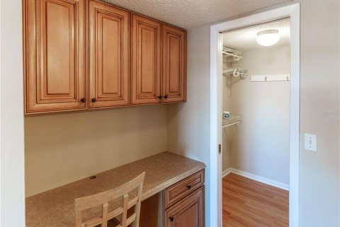 Condo in Port Richey, Florida, 2 bedrooms  № 2388926 - photo 15