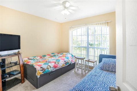 House in Titusville, Florida 3 bedrooms, 136.29 sq.m. № 1916615 - photo 15