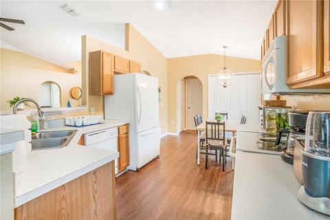 House in Titusville, Florida 3 bedrooms, 136.29 sq.m. № 1916615 - photo 22