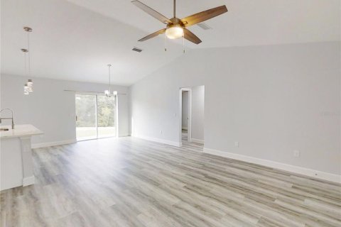 Villa ou maison à louer à Ocala, Floride: 3 chambres, 137.31 m2 № 2213763 - photo 9