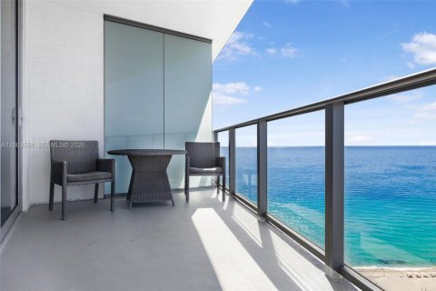 Condominio en venta en Hollywood, Florida, 1 dormitorio, 79.15 m2 № 2069128 - foto 12