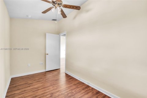 Touwnhouse à vendre à Homestead, Floride: 2 chambres, 123.47 m2 № 2004946 - photo 26