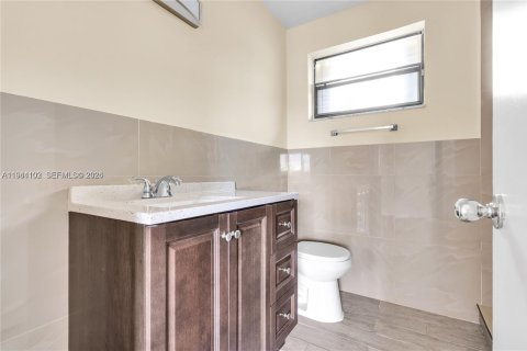 Touwnhouse à vendre à Homestead, Floride: 2 chambres, 123.47 m2 № 2004946 - photo 25