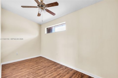 Touwnhouse à vendre à Homestead, Floride: 2 chambres, 123.47 m2 № 2004946 - photo 27