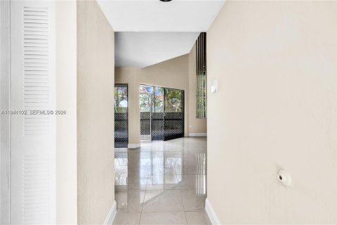 Touwnhouse à vendre à Homestead, Floride: 2 chambres, 123.47 m2 № 2004946 - photo 3