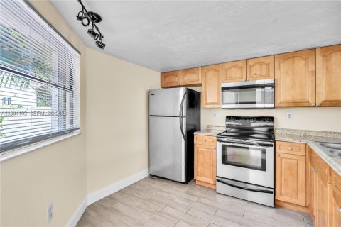 Touwnhouse à vendre à Homestead, Floride: 2 chambres, 123.47 m2 № 2004946 - photo 5