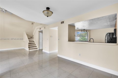 Touwnhouse à vendre à Homestead, Floride: 2 chambres, 123.47 m2 № 2004946 - photo 7