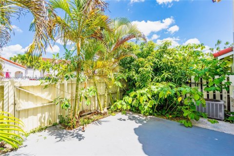 Touwnhouse à vendre à Homestead, Floride: 2 chambres, 123.47 m2 № 2004946 - photo 29