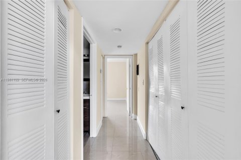 Touwnhouse à vendre à Homestead, Floride: 2 chambres, 123.47 m2 № 2004946 - photo 14