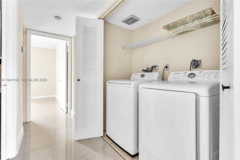 Touwnhouse à vendre à Homestead, Floride: 2 chambres, 123.47 m2 № 2004946 - photo 13