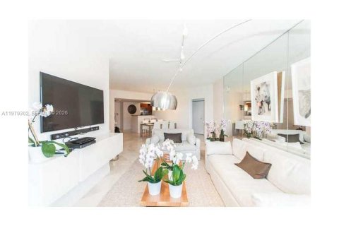 Copropriété à louer à Sunny Isles Beach, Floride: 2 chambres, 152.08 m2 № 2046030 - photo 17